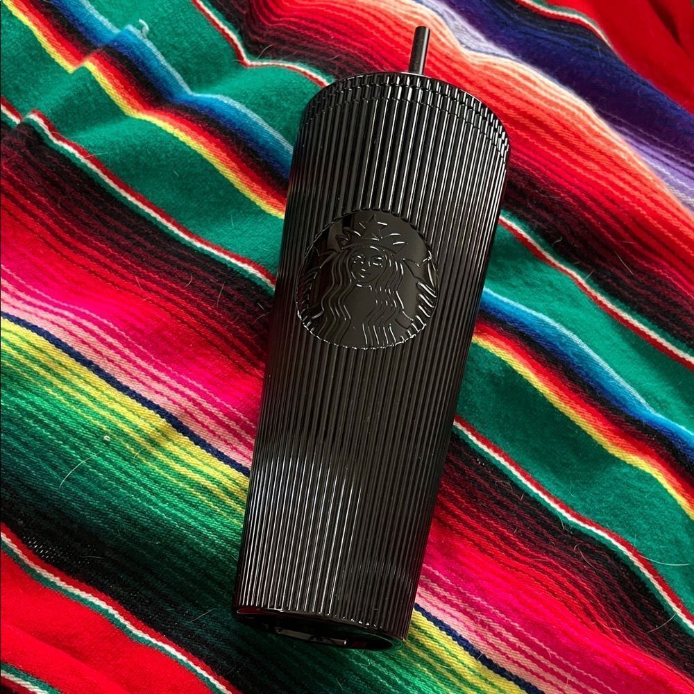 STARBUCKS BLACK PLEATED 24 FLUID OUNCE TUMBLER GOR COLD DRINKS ONLY BRAND
